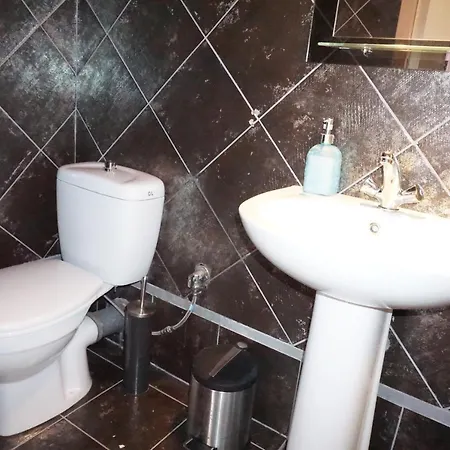 Comfortable New Kavala