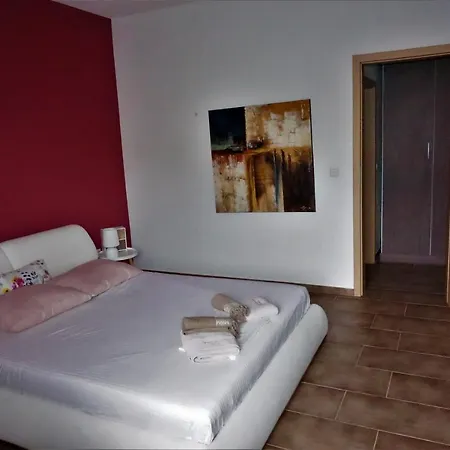 Comfortable New Kavala